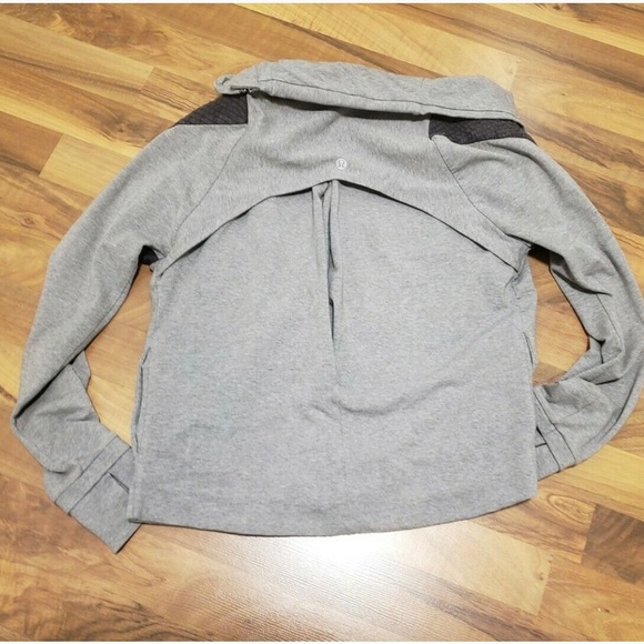 LULULEMON SWAY JACKET IN GRAY SIDE ZIPPER AND COWL NECK IN SIZE 8 - Picture 3 of 8